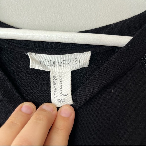 Forever 21 Black Lace Short Sleeve Top Medium - Picture 6 of 8